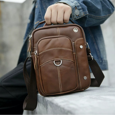 Túi đeo chéo nam phong cách mới - BEE GEE DCN9357