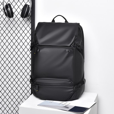 Balo laptop (15.6 inch) phong cách hiện đại - BEE GEE BLLT9099