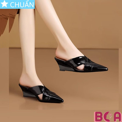 Đế xuồng bít mũi cao gót 5 cm RO671 ROSATA tại BCASHOP tinh tế và sang trọng lại vô cùng êm ái và dễ kết hợp mọi set đồ