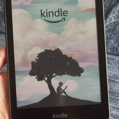 Máy đọc sách Kindle Colorsoft Signature Edition 32Gb, Màn hình màu 7 inch - Hàng chính hãng