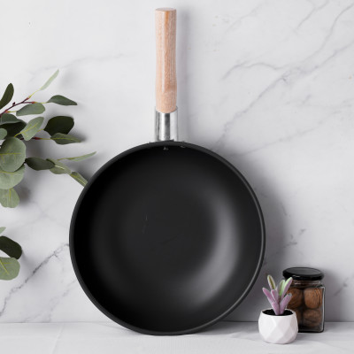 Chảo sâu lòng cán gỗ 32