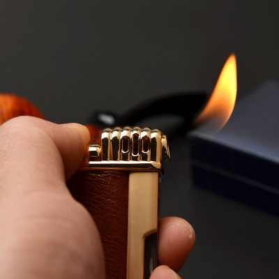 Vỏ Hột Quẹt Bật Lửa Kiêm Bộ Dụng Cụ Đa Năng Honest BCZ-381 Thiết Kế Đẹp Độc Lạ Lửa Cong - Dùng Gas Cao Cấp