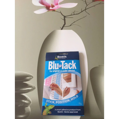 Đất Sét Dính BLU TACK Blutack 187052 của Bostik 75GR