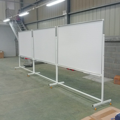 Bảng di động 2 mặt trắng viết bút lông Poly có kẻ ô ly Bavico-1,2x1,6m