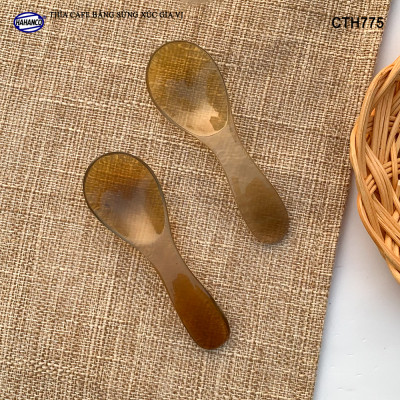 Thìa muỗng xúc gia vị bằng sừng - nhỏ gọn giúp gia vị không mất mùi - CTH775