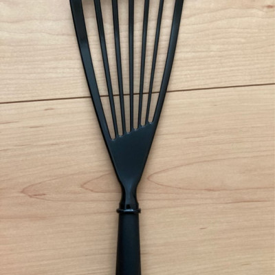 Muôi Xào Chống Dính Chịu Nhiệt Có Rãnh Giúp Thoát Mỡ Nhanh Echo Metal