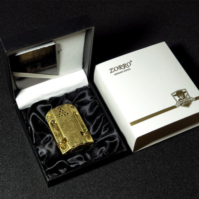 Vỏ Hột Quẹt Bật Lửa Hai Bánh Xe Zorro Z546 Cực Độc - Dùng Xăng Bấc Đá