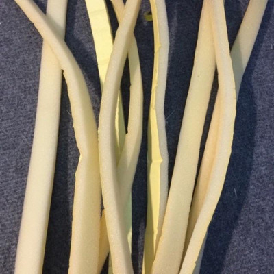 Mút xốp dán mũ đi biển bị rộng tiện dụng, chiều dài 45cm - Hạnh Dương