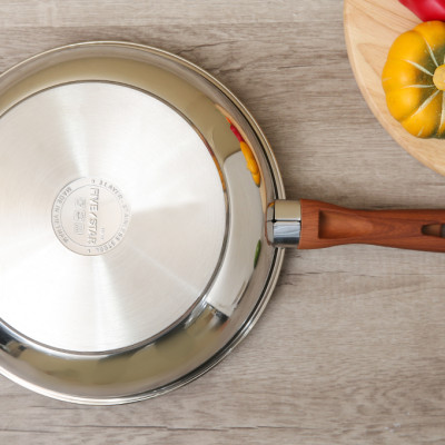 Chảo chống dính 3 đáy inox 304 Fivestar - sử dụng bếp từ - tặng 5 muỗng