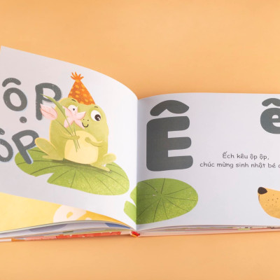123 Thổi Nến Mừng Sinh Nhật - Sách Bảng Chữ Cái Tiếng Việt