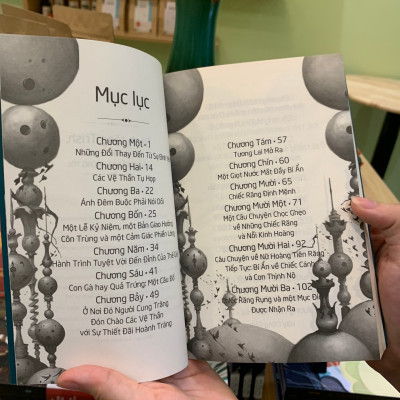 Combo Sách - Toothiana Nữ hoàng của binh đoàn Tiên Răng Và sách Thỏ phục sinh và Trứng chiến binh trong lòng đất