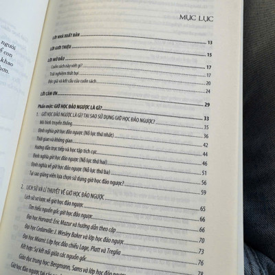 GIỜ HỌC ĐẢO NGƯỢC - Hướng dẫn dành cho các cơ sở giáo dục - Robert Talbert - Vũ Thuý Nga, Hoàng Liên dịch -  NXB Đại học Sư phạm