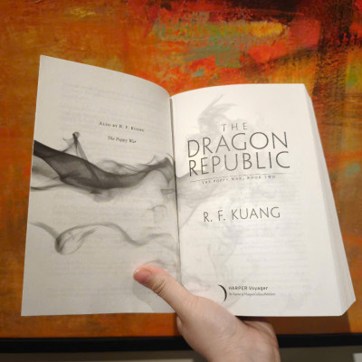 Sách - The Dragon Republic (The Poppy War, 2) by R. F Kuang/Best Science Fiction & Fantasy/Paperback US/Ngoại văn chính hãng