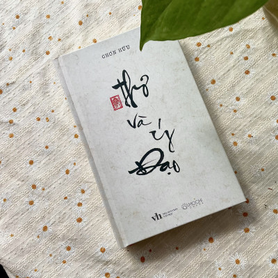 Sách - Thơ và Ý Đạo