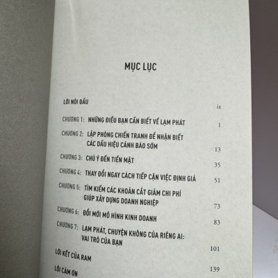 LÃNH ĐẠO DOANH NGHIỆP VƯỢT QUA LẠM PHÁT - Ram Charan & Geri Willihan - Mai Chí Trung dịch - Nhà xuất bản Trẻ.