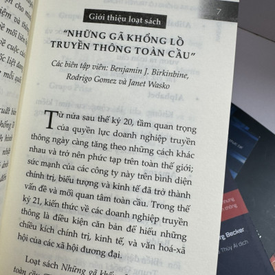 VIVENDI - QUYỀN LỰC CỦA SÁNG TẠO NỘI DUNG VÀ ĐỊNH HÌNH THẨM MỸ TRONG VĂN HÓA GIẢI TRÍ TOÀN CẦU - Những Gã Khổng Lồ Truyền Thông Qua Góc Nhìn Kinh Tế Chính Trị - Philippe Bouquillion - Lê Đình Chi dịch - Book Hunter