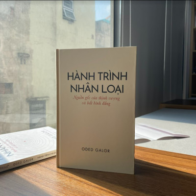 Hành Trình Nhân Loại (Bìa Cứng)