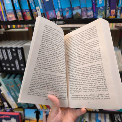 Sách - Zen & the Art of Motorcycle Maintenance by Robert M Pirsig - Sách tiếng anh, Bìa mềm