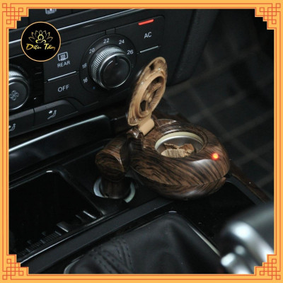 Tẩu xông trầm, lư điện, lò đốt trầm hương trên ô tô cắm trực tiếp trên xe