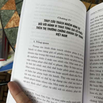 (Tái bản lần 2) THAO TÚNG GIÁ CỔ PHIẾU TRÊN THỊ TRƯỜNG CHỨNG KHOÁN TẬP TRUNG VIỆT NAM DƯỚI GÓC NHÌN CHUYÊN SÂU VỀ TÀI CHÍNH VÀ PHÁP LUẬT – Quang Minh Trí -NXB CT Quốc Gia Sự Thật