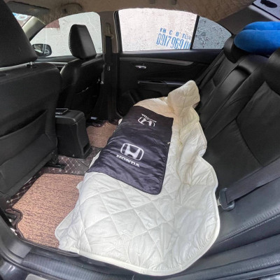 Chăn gối đa năng 2 trong 1 dành cho ô tô họa tiết hãng xe Honda Civic, City, CRV, HRV in logo 3D chất liệu bông tuyết
