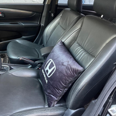 Chăn gối đa năng 2 trong 1 dành cho ô tô họa tiết hãng xe Honda Civic, City, CRV, HRV in logo 3D chất liệu bông tuyết