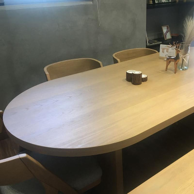 Bàn ăn đơn giản hình Oval phủ veneer tần bì hiện đại SMLIFE Clary 7C | D208,3 x R91,4 x C74,9cm | gỗ Sồi