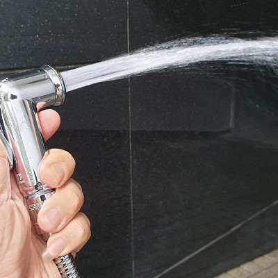 Bộ xịt vệ sinh tăng áp cao, chất liệu nhựa ABS mạ Chrome Eurolife EL-X12