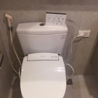 Nắp Vệ Sinh Thông Minh Cảm Ứng NB R1060