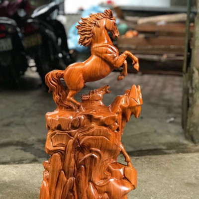 Tượng con ngựa song mã uyên ương bằng gỗ hương đá kt cao 40cm