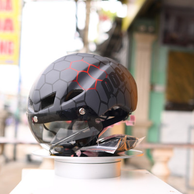 Nón Poc P01 Hiện Đại Có Kính Đủ Màu