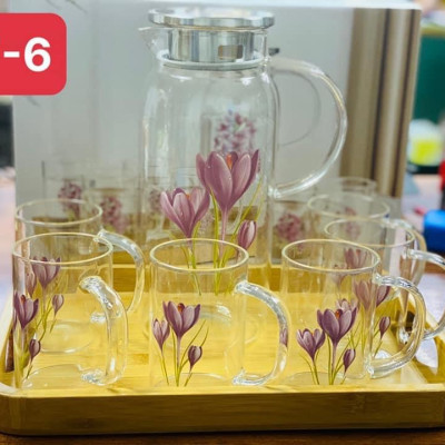 BỘ BÌNH ĐỰNG NƯỚC THỦY TINH CHỊU NHIỆT CAO CẤP HỌA TIẾT HOA 3D - VD68 ( 1 BÌNH + 6 CỐC)