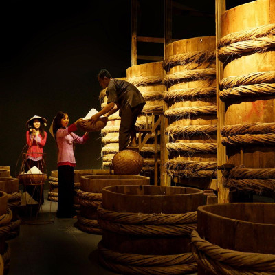 Thùng 6 chai nước mắm nhỉ xuất khẩu Làng Chài Xưa Nhãn Xanh 500ml/chai