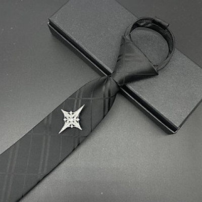 Cà vạt 6cm dây kéo màu đen ziczac đính thoi đá trắng thiết kế mẫu mới t4/2024