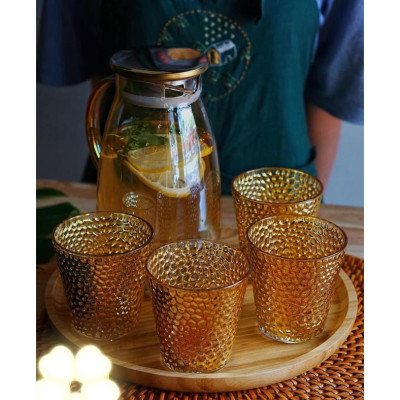 Combo bộ bình đựng nước uống thủy tinh chịu nhiệt cao cấp kèm khay gỗ màu vàng