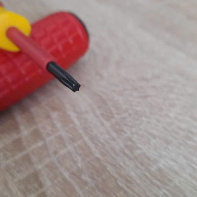 Tua vít nhỏ chính xác T8 * 50mm cách điện 1000V VDE SATA 63902