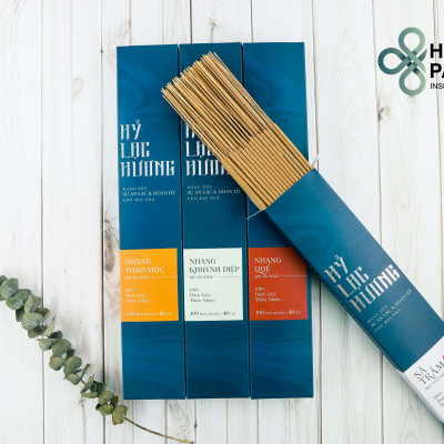 Nhang/Hương Thảo Mộc Hỷ Lạc Hương Hygie - Thanh khiết, ấm áp, làm sạch không khí., được làm từ các loại lá thảo dược chứa tinh dầu. rụng tàn tự nhiên, ít khói, khói nhẹ mau tan