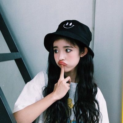 Nón Bucket Mặt Cười Something Wrong - Mũ Bucket Thêu Something Wrong Mặt Cười