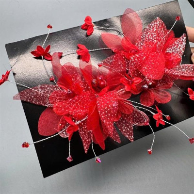 Cài tóc cô dâu hoa đỏ lưới nhũ đính hoa mẫu mới t12/2024