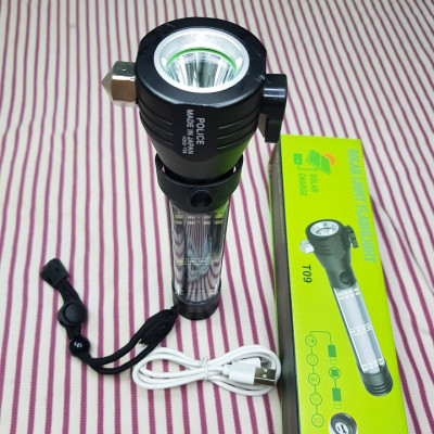 Đèn pin cứu hộ đa chức năng T09, rất cần thiết khi di chuyển trên xe ô tô để cứu hộ cắt dây an toàn và đập vỡ kính khi cần thiết - Hàng chính hãng