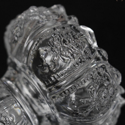 Đế nến thuỷ tinh hoa sen có chân trang trí bàn thờ