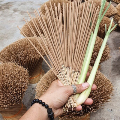 Nhang Cam Sả Dương Minh 20cm 30cm nhang sạch 100% thành phần tự nhiên từ vỏ cam và sả cây nhang thơm rất dịu nhẹ