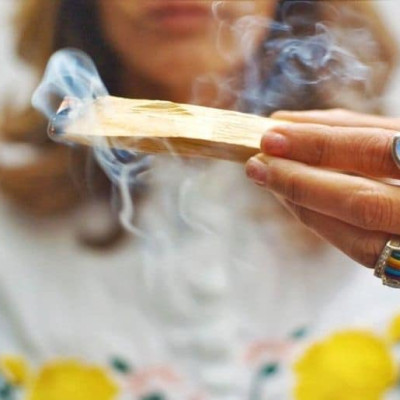 Combo 1 thanh palo santo và 1 bó bách xù xông đốt bảo vệ nhà cửa (combo số 10)