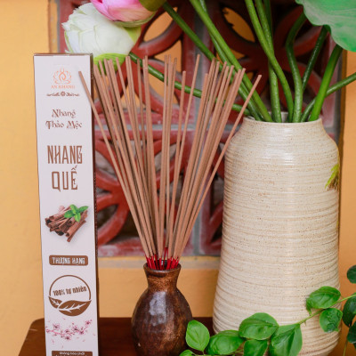 Hộp 100 nén nhang Quế, dài 38cm -không sử dụng hóa chất, ít khói, mùi hương dịu nhẹ