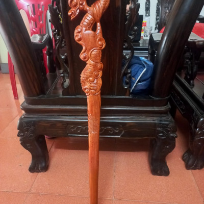 GẬY BATONG DÀNH CHO NGƯỜI GIÀ BẰNG GỖ HƯƠNG ĐÁ KT 90×13,5×4CM
