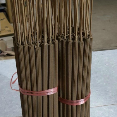 Hương, Nhang trầm hương tự nhiên thắp thờ cúng