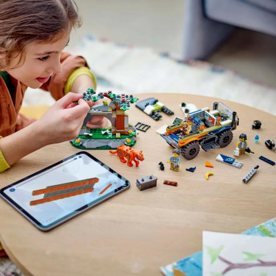 Đồ Chơi Lắp Ráp Xe Địa Hình Cứu Hộ Động Vật - Jungle Explorer Off-Road Truck - Lego City 60426 (314 Mảnh Ghép)