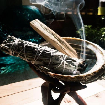 Combo 1 thanh palo santo và 1 bó bách xù xông đốt bảo vệ nhà cửa (combo số 10)