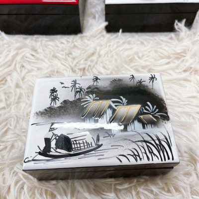 Loại 1- Hộp Đựng Đồ Trang Sức Bằng Gỗ Sơn Mài 8x11cm Lót Vải Nhung Đỏ Sang Trọng