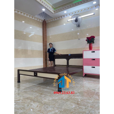 Giường sắt 1m6 kiểu gỗ
